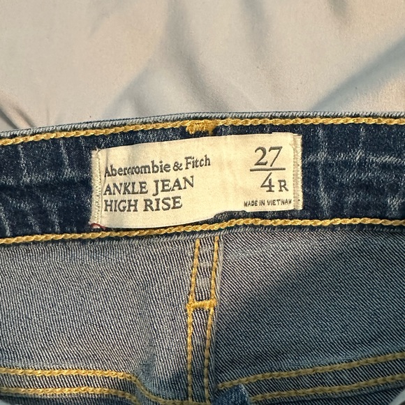 Abercrombie Womens jeans size 27/ 4R - Picture 6 of 6